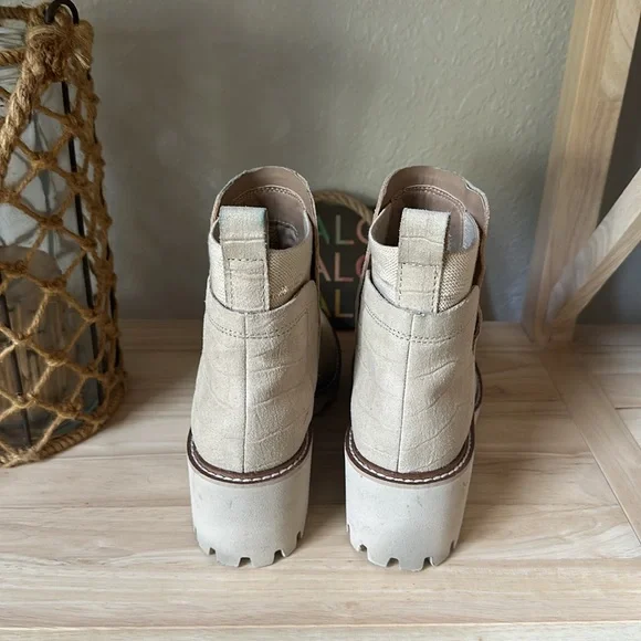 Dolce Vita Huey H20 booties - Picture 5 of 6